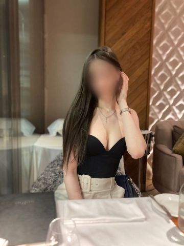 Кэйли Топ Реал Брюнетка фото 2